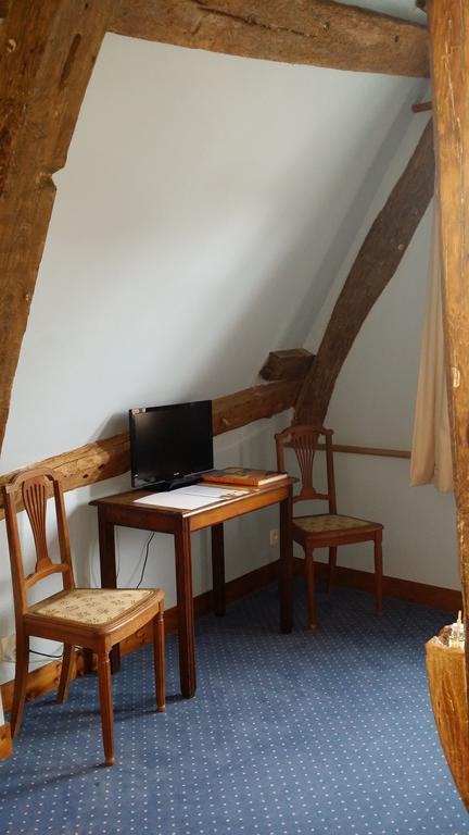 Les Trois Cheminees Chambres D'Hotes Livarot-Pays-d'Auge Exterior foto